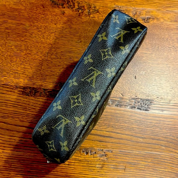🤎LOUIS VUITTON MONOGRAM TROUSSE TOILETTE 23🤎 - Picture 3 of 10